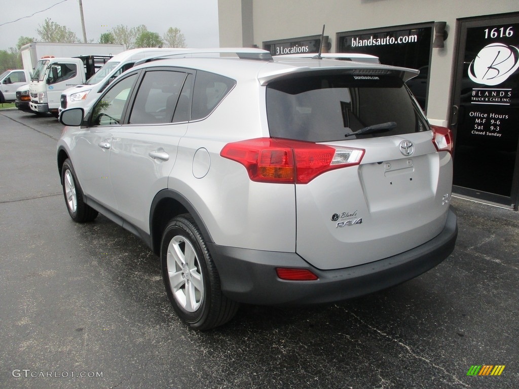 2013 RAV4 XLE AWD - Classic Silver Metallic / Ash photo #3