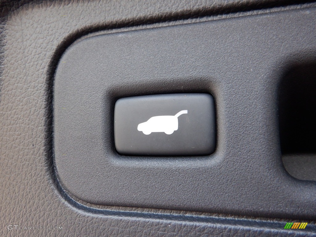2020 Passport EX-L AWD - Modern Steel Metallic / Black photo #33