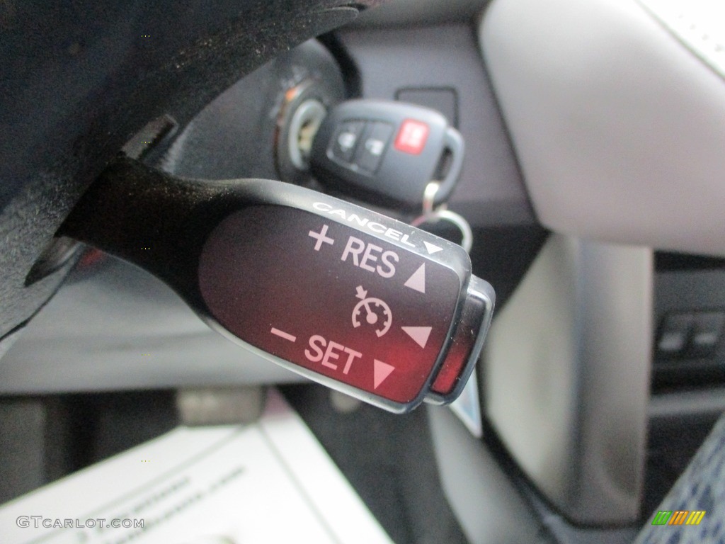 2013 RAV4 XLE AWD - Classic Silver Metallic / Ash photo #17