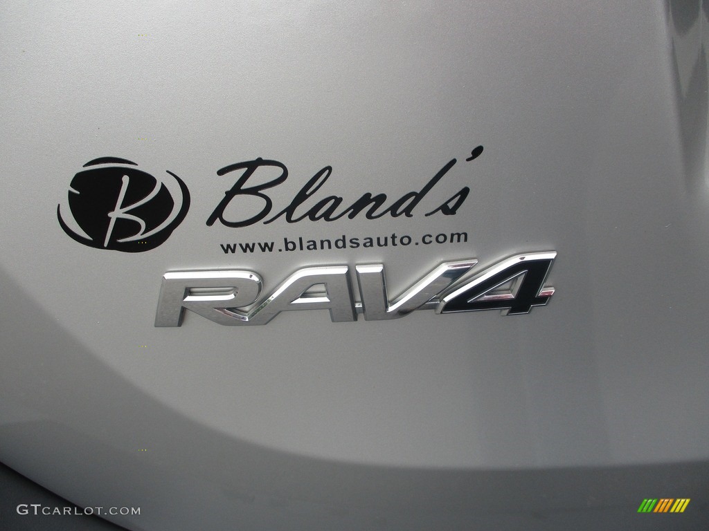 2013 RAV4 XLE AWD - Classic Silver Metallic / Ash photo #32