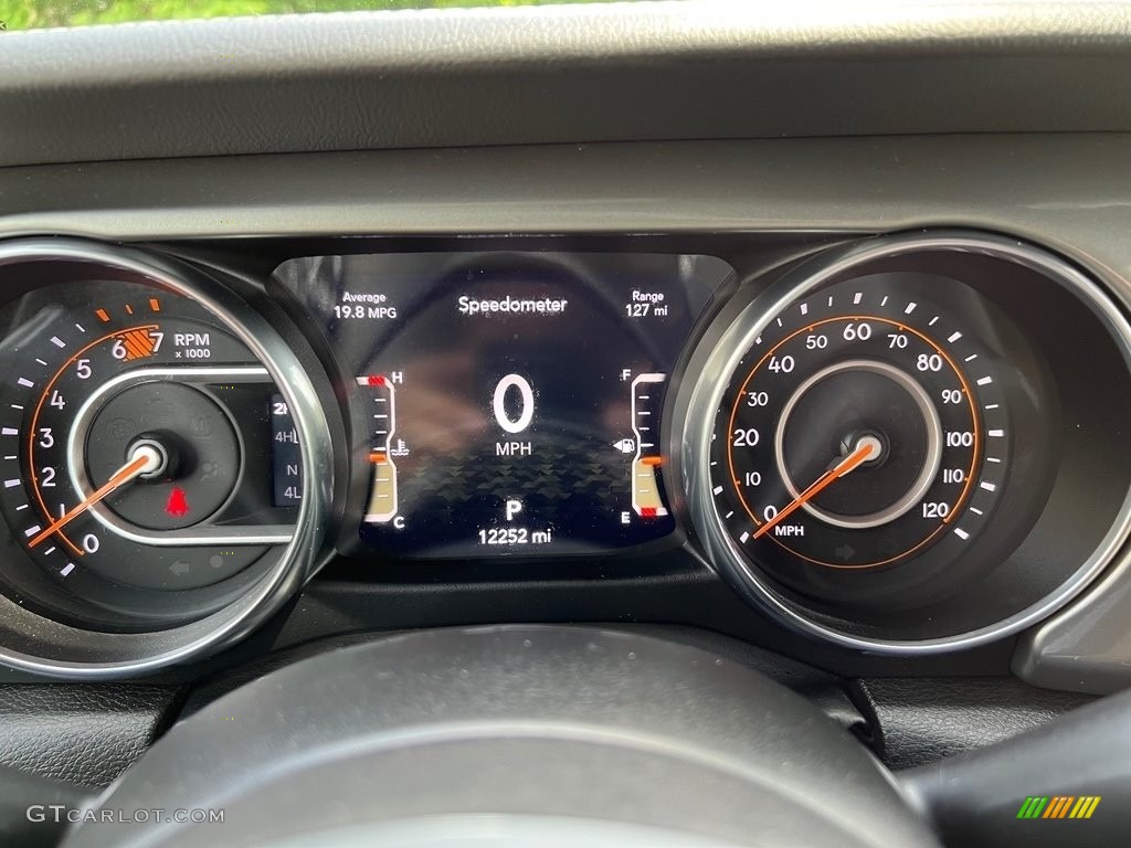 2023 Jeep Wrangler Unlimited Sahara 4x4 Gauges Photos