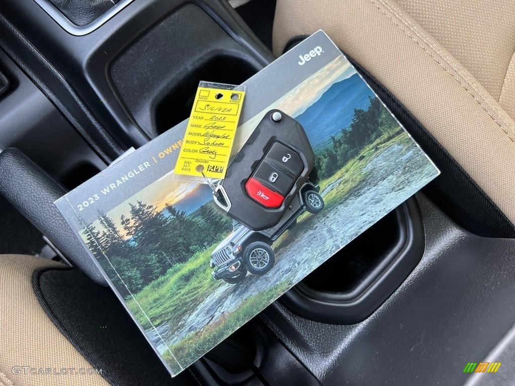 2023 Wrangler Unlimited Sahara 4x4 - Earl / Heritage Tan/Black photo #28