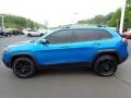 Hydro Blue Pearl - Cherokee Trailhawk 4x4 Photo No. 2