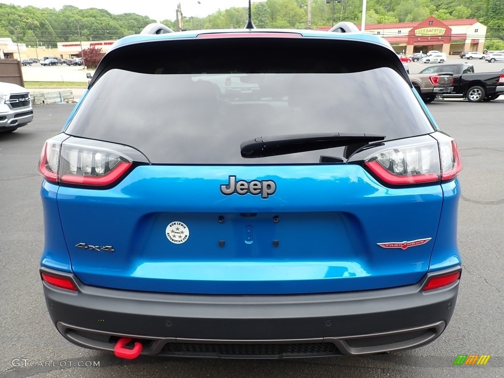 2019 Cherokee Trailhawk 4x4 - Hydro Blue Pearl / Black photo #4