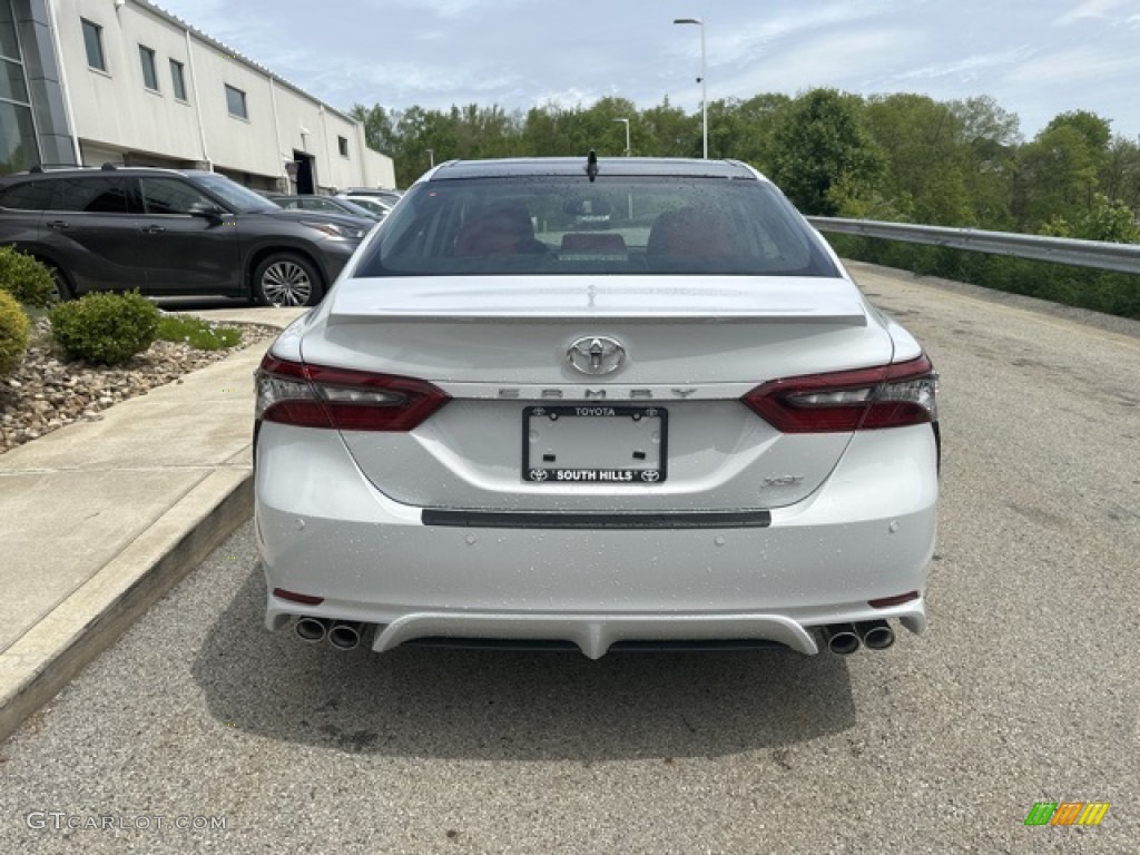 2023 Camry XSE - Ice Edge / Cockpit Red photo #9