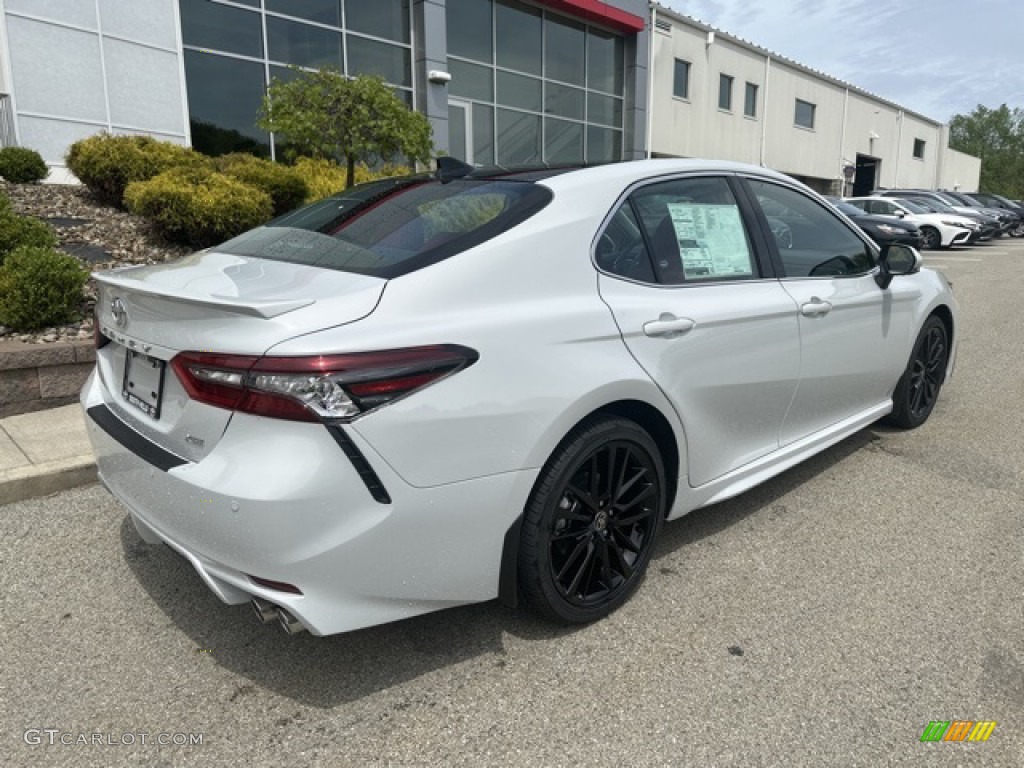 2023 Camry XSE - Ice Edge / Cockpit Red photo #10