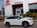 2022 Wind Chill Pearl Toyota Highlander Hybrid Platinum AWD  photo #2