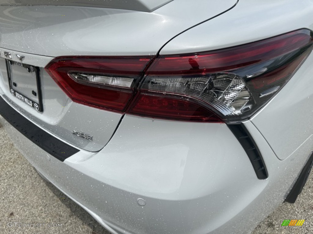 2023 Camry XSE - Ice Edge / Cockpit Red photo #24