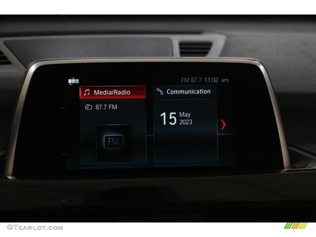 2018 X1 xDrive28i - Black Sapphire Metallic / Canberra Beige photo #10