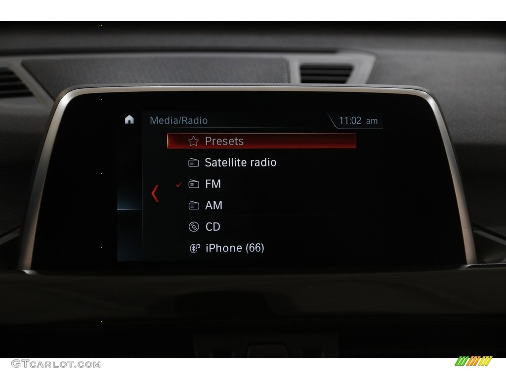 2018 X1 xDrive28i - Black Sapphire Metallic / Canberra Beige photo #13