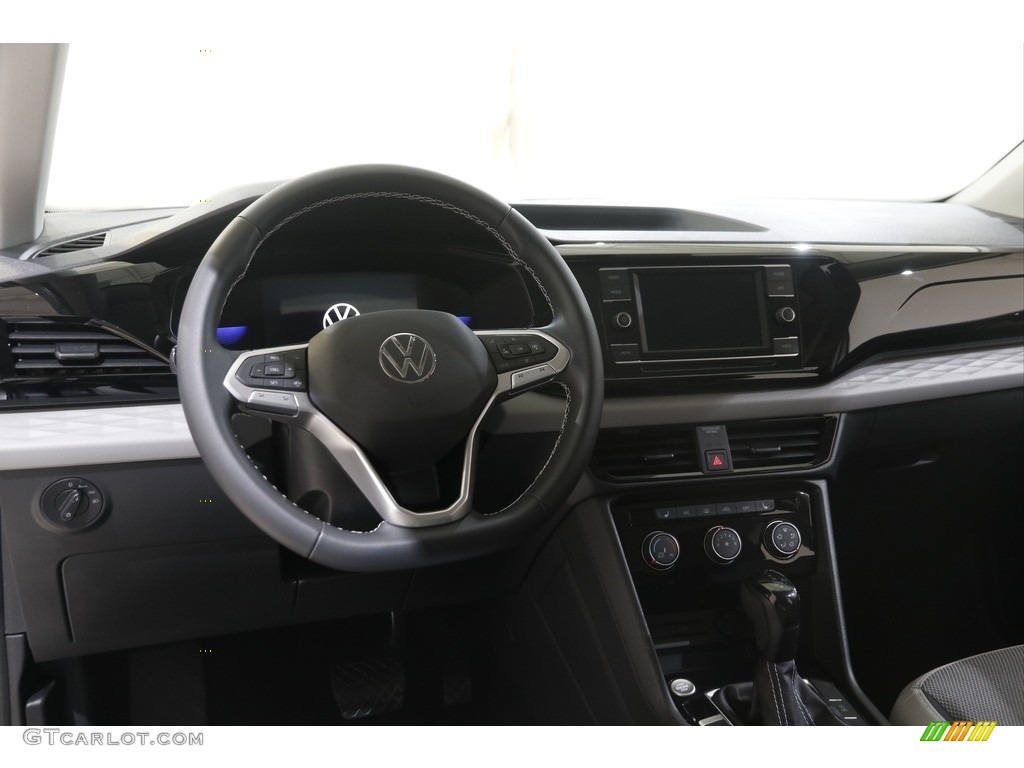 2023 Volkswagen Taos S 4Motion Dashboard Photos