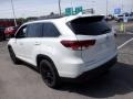 2019 Blizzard Pearl White Toyota Highlander SE AWD  photo #8