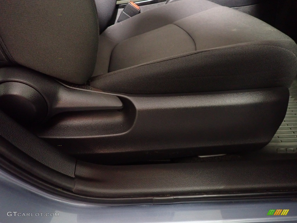 2021 Corolla Hybrid LE - Celestite Gray Metallic / Black photo #36