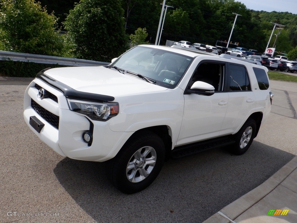 2018 4Runner SR5 4x4 - Super White / Black photo #15