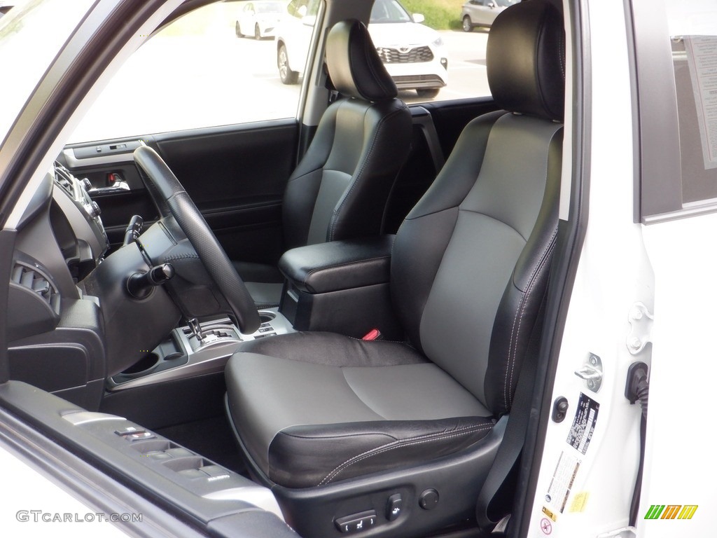 2018 4Runner SR5 4x4 - Super White / Black photo #23