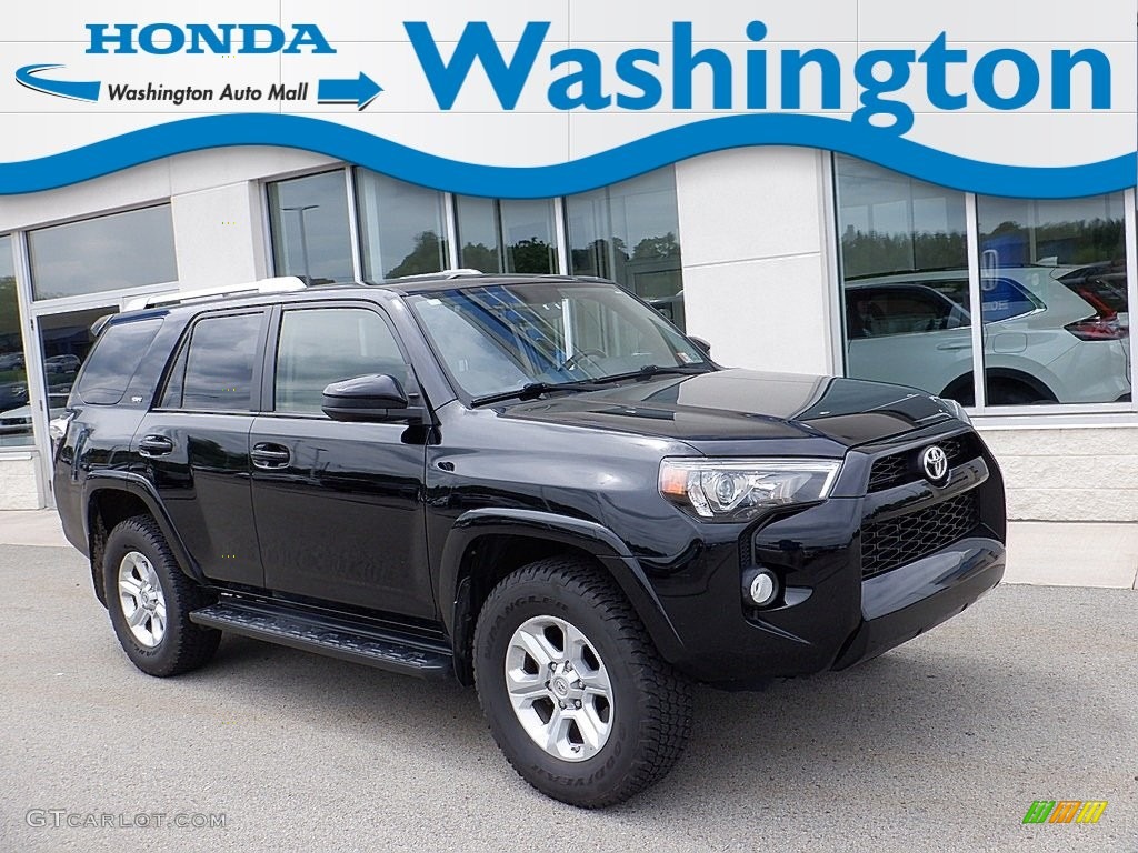 2018 4Runner SR5 4x4 - Midnight Black Metallic / Sand Beige photo #1