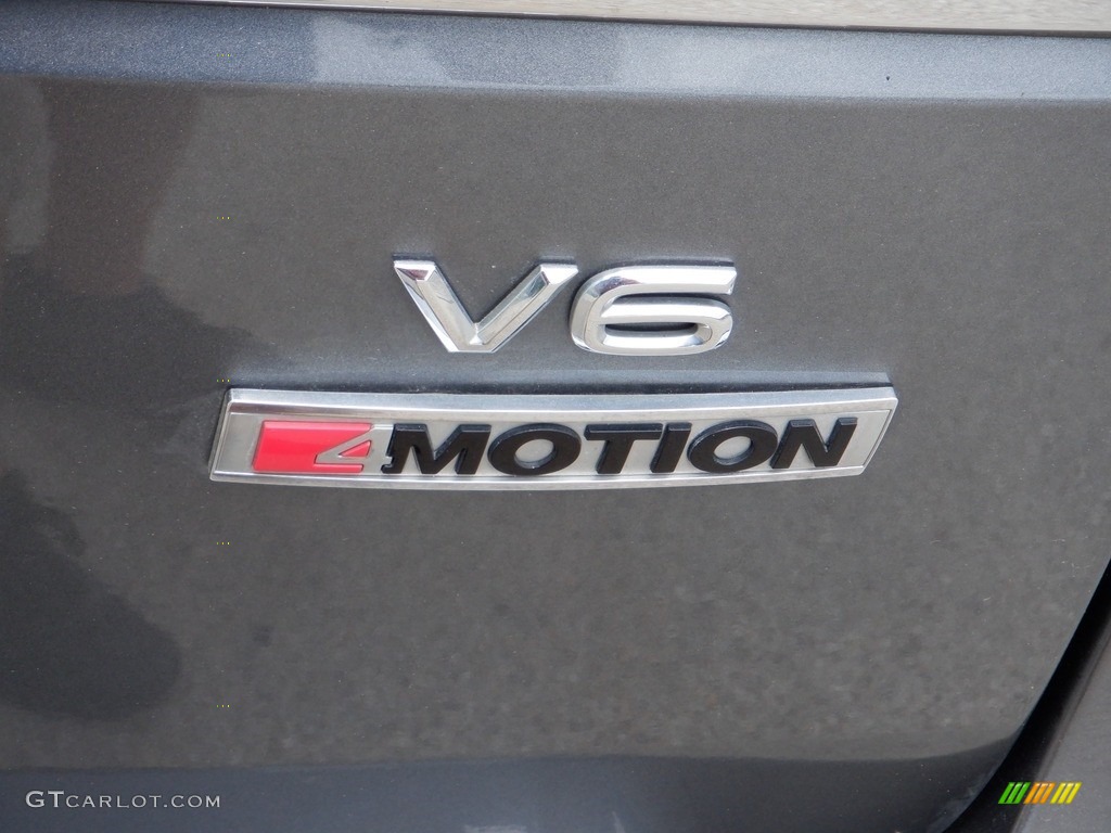 2018 Volkswagen Atlas SE 4Motion Marks and Logos Photos