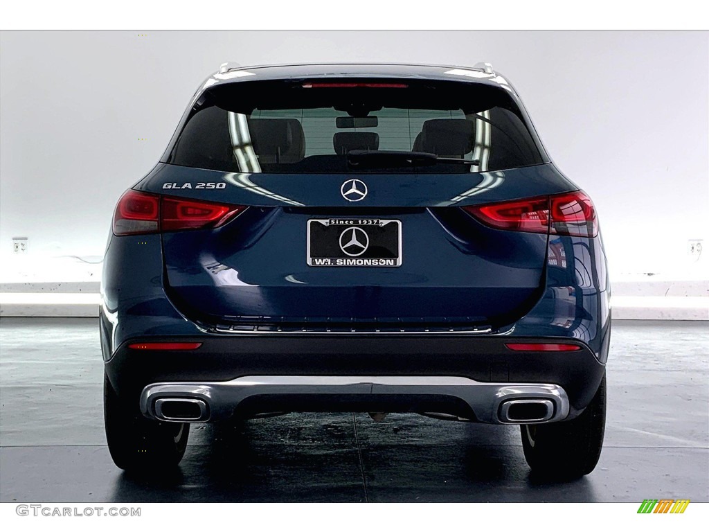 2021 GLA 250 - Denim Blue Metallic / Macchiato Beige photo #3