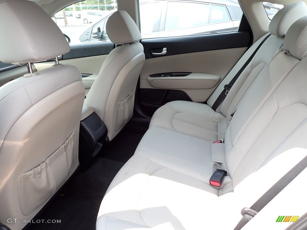 2016 Kia Optima LX Rear Seat Photo #146149527