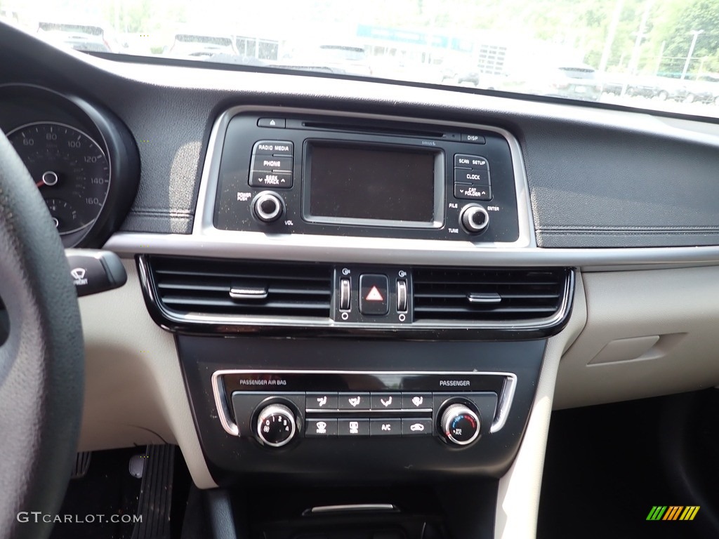 2016 Kia Optima LX Controls Photos