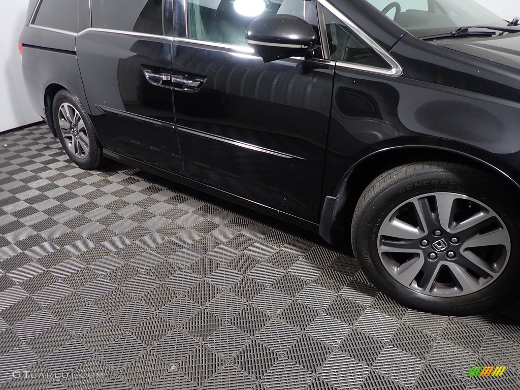 2014 Odyssey Touring - Crystal Black Pearl / Gray photo #5