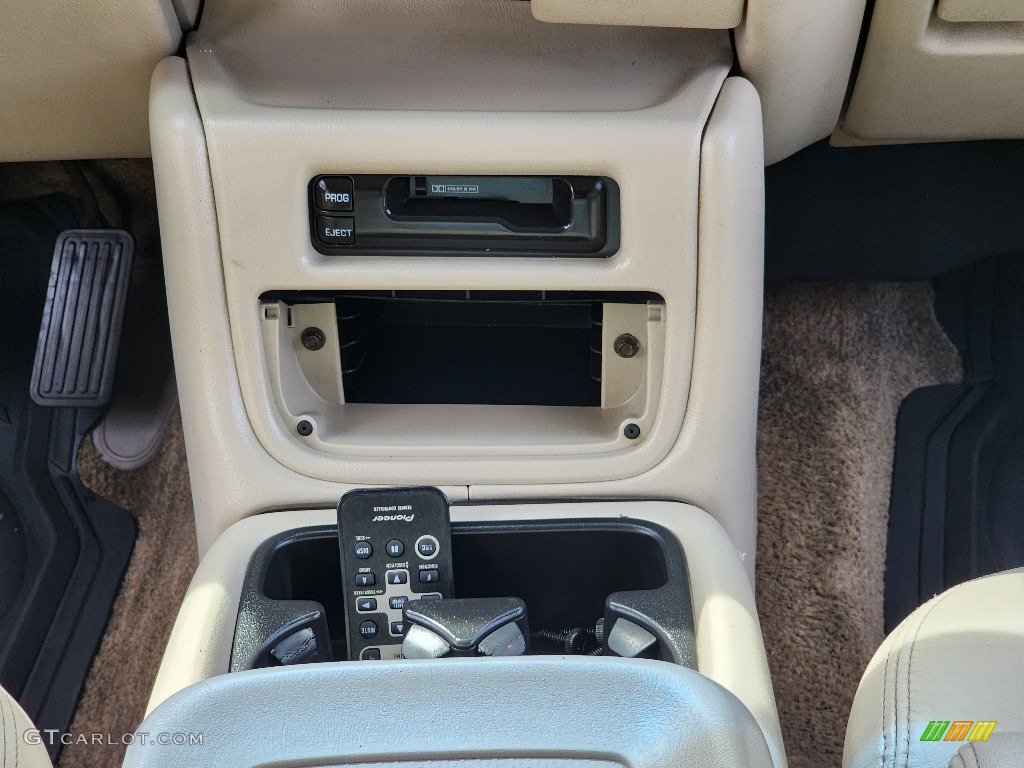 2002 Tahoe LT 4x4 - Forest Green Metallic / Graphite/Medium Gray photo #18