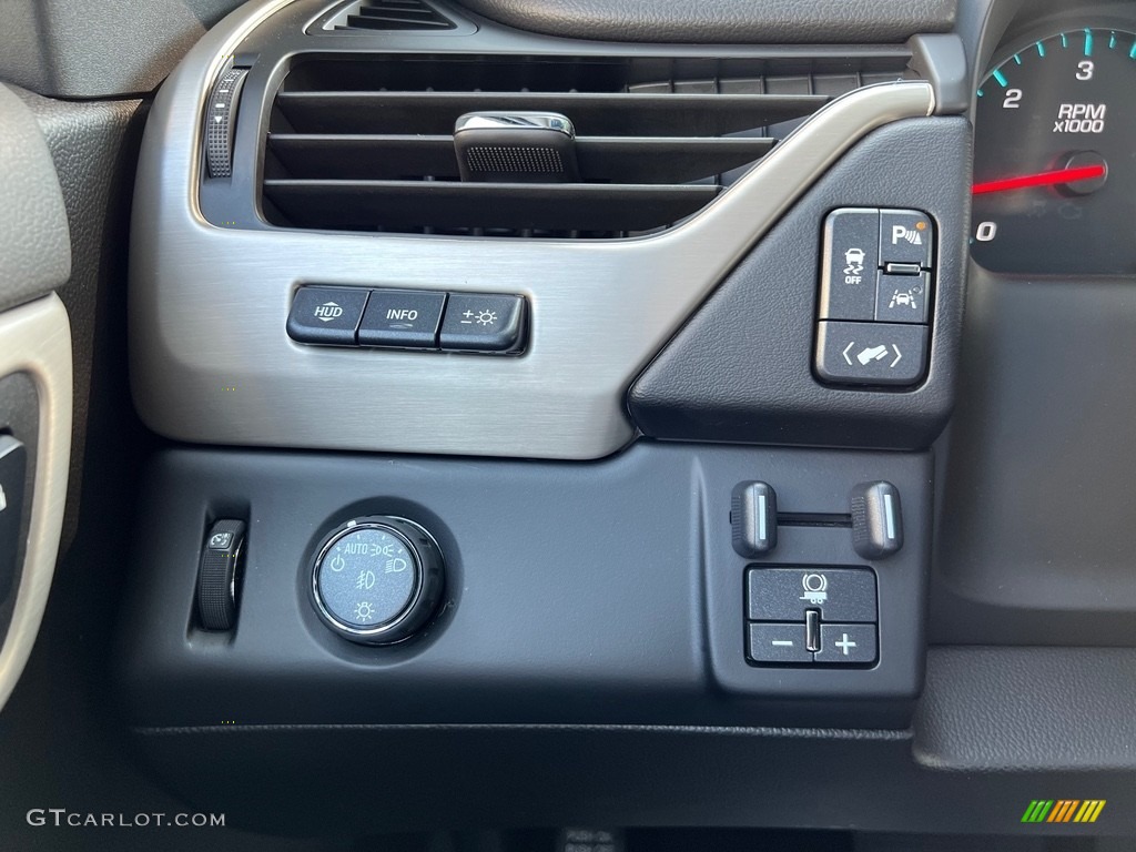 2019 GMC Yukon Denali Controls Photo #146150187