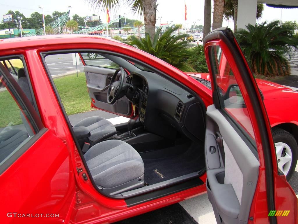 2004 Elantra GLS Sedan - Rally Red / Gray photo #12