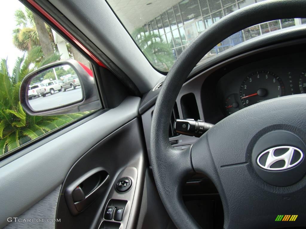 2004 Elantra GLS Sedan - Rally Red / Gray photo #18
