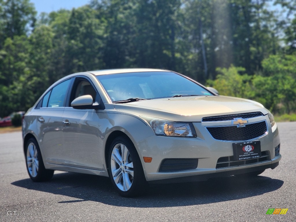 2011 Cruze LTZ - Gold Mist Metallic / Cocoa/Light Neutral Leather photo #2