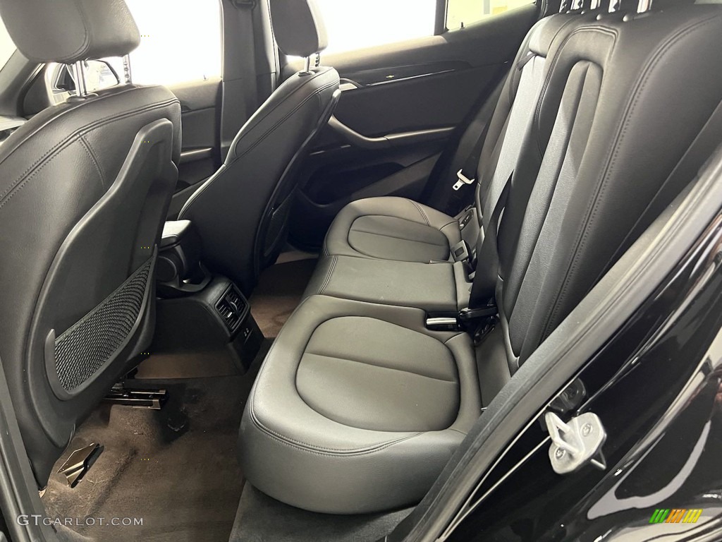2020 X2 sDrive28i - Jet Black / Black photo #17