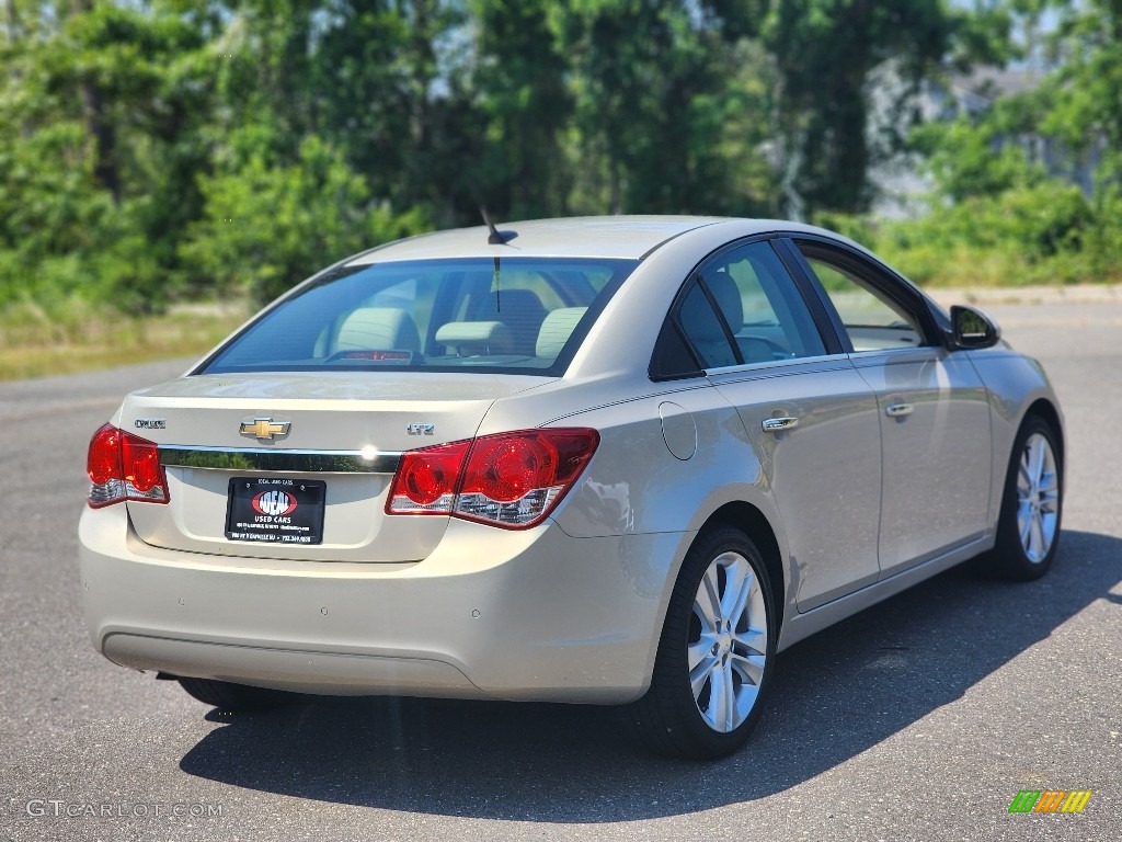 2011 Cruze LTZ - Gold Mist Metallic / Cocoa/Light Neutral Leather photo #5