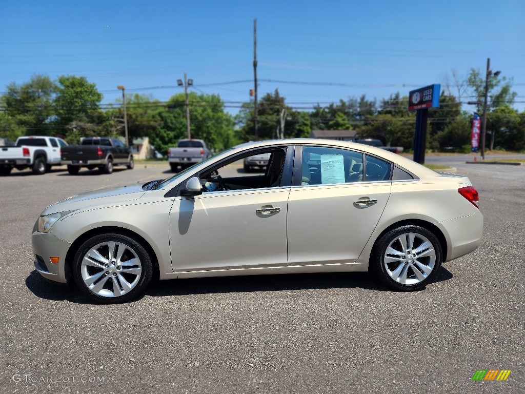 2011 Cruze LTZ - Gold Mist Metallic / Cocoa/Light Neutral Leather photo #7