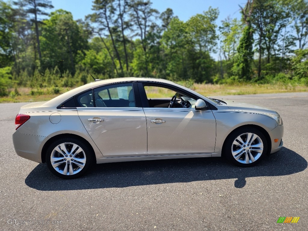 2011 Cruze LTZ - Gold Mist Metallic / Cocoa/Light Neutral Leather photo #8