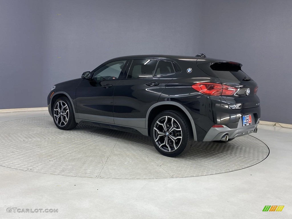 2020 X2 sDrive28i - Black Sapphire Metallic / Black photo #3