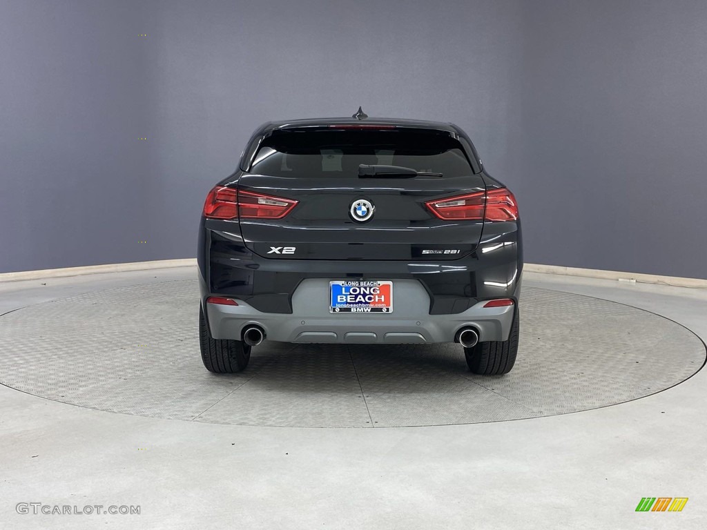 2020 X2 sDrive28i - Black Sapphire Metallic / Black photo #4