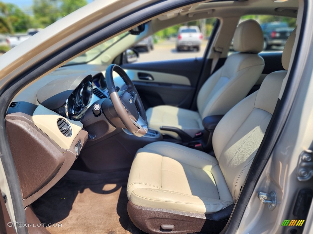 2011 Cruze LTZ - Gold Mist Metallic / Cocoa/Light Neutral Leather photo #24