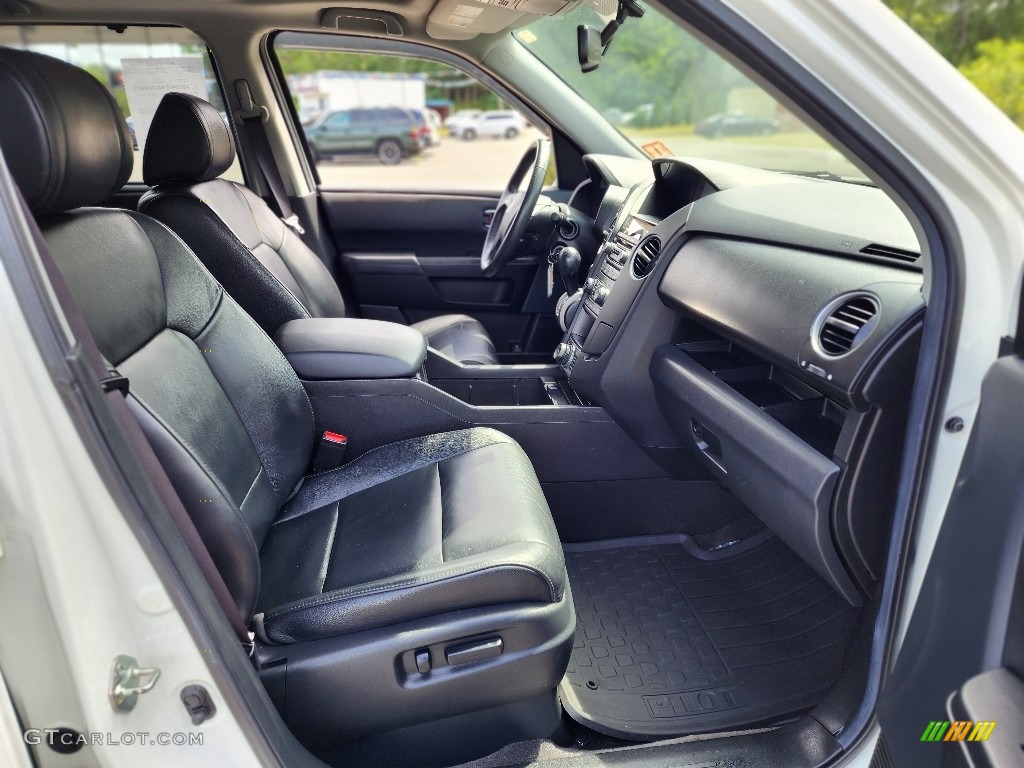 2013 Pilot Touring 4WD - White Diamond Pearl / Black photo #11