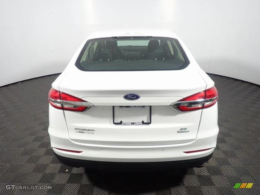 2020 Fusion SE - Oxford White / Ebony photo #11