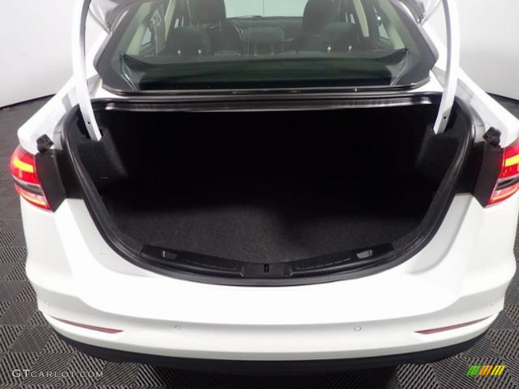 2020 Fusion SE - Oxford White / Ebony photo #13