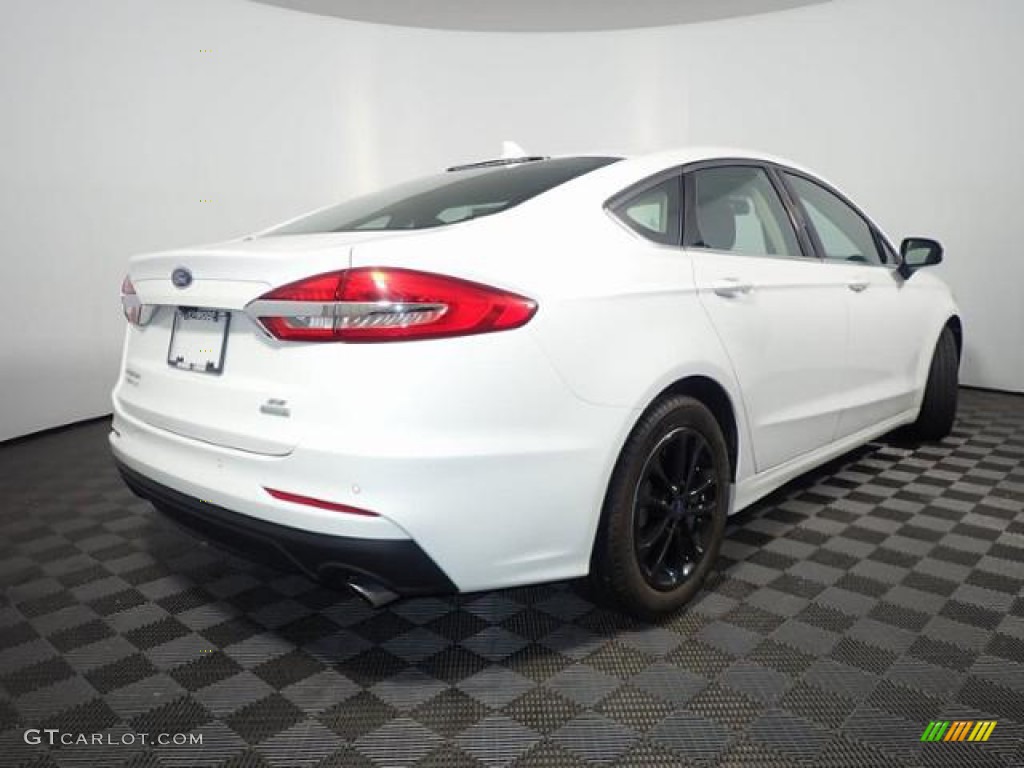 2020 Fusion SE - Oxford White / Ebony photo #14