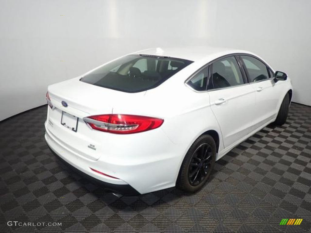 2020 Fusion SE - Oxford White / Ebony photo #15