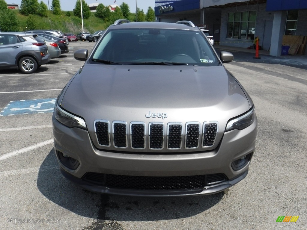 2020 Cherokee Latitude Plus 4x4 - Light Brownstone Pearl / Black photo #4
