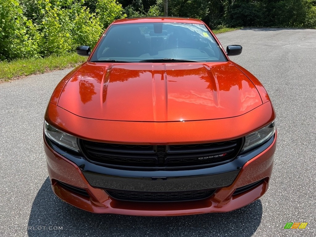 2022 Charger SXT - Sinamon Stick / Black photo #3