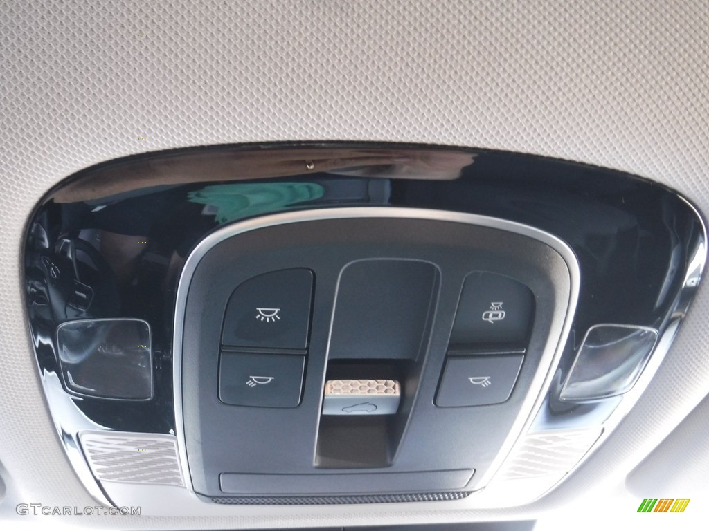 2020 Hyundai Palisade SEL AWD Controls Photo #146156150