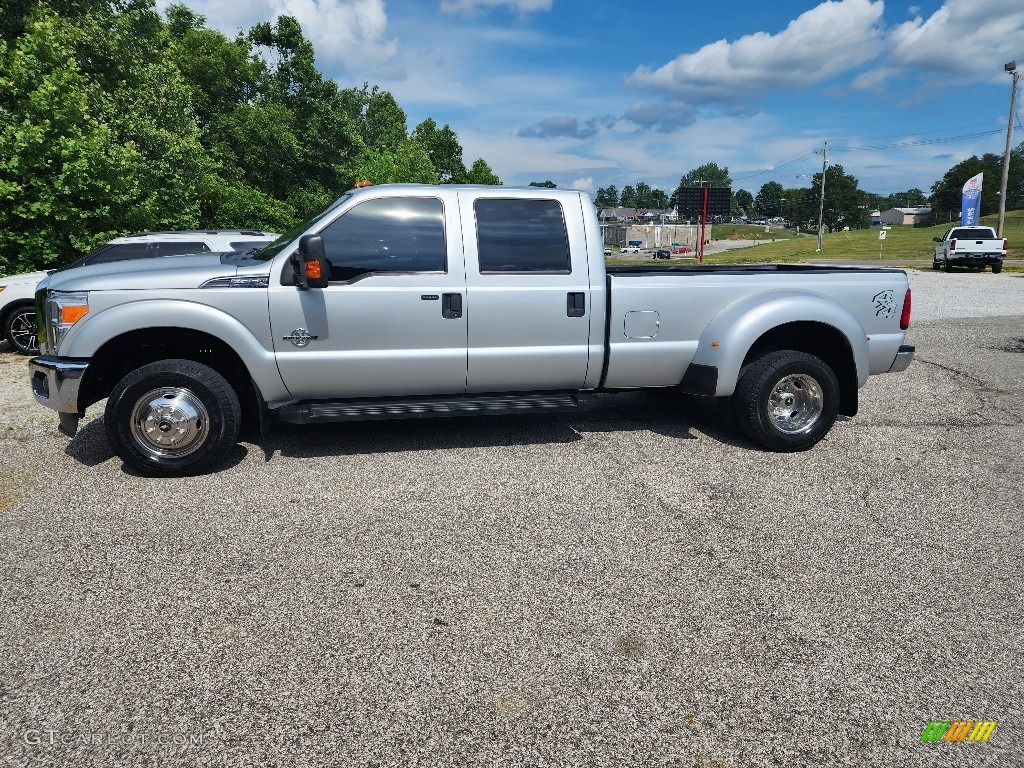 Ingot Silver Metallic Ford F350 Super Duty