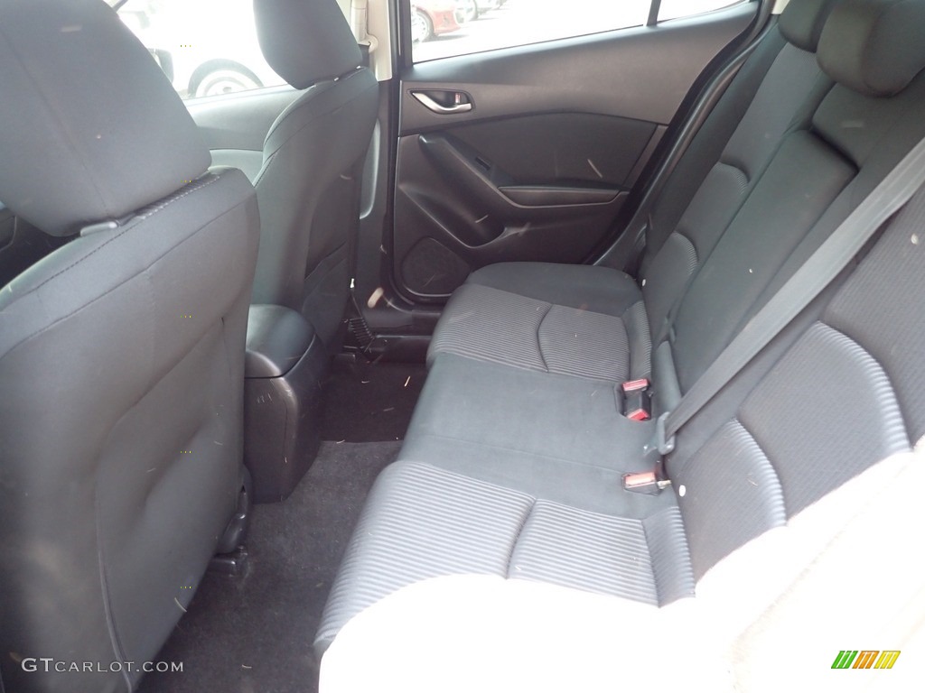 2016 MAZDA3 i Touring 4 Door - Jet Black Mica / Black photo #12