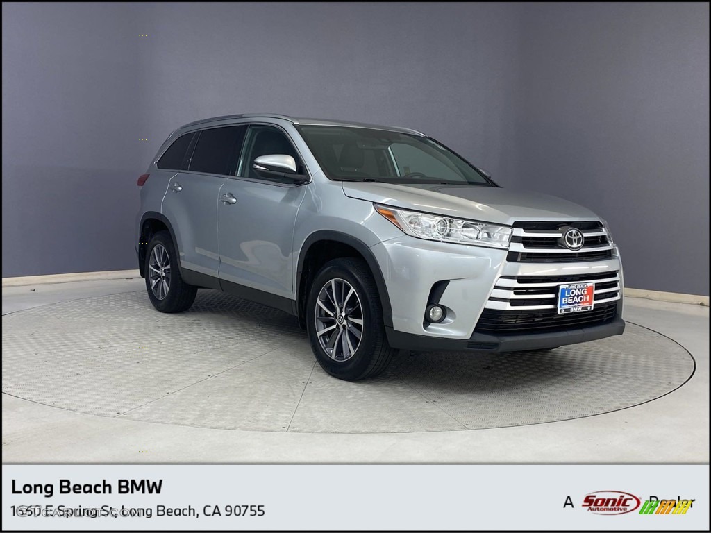 2019 Highlander XLE - Celestial Silver Metallic / Black photo #1