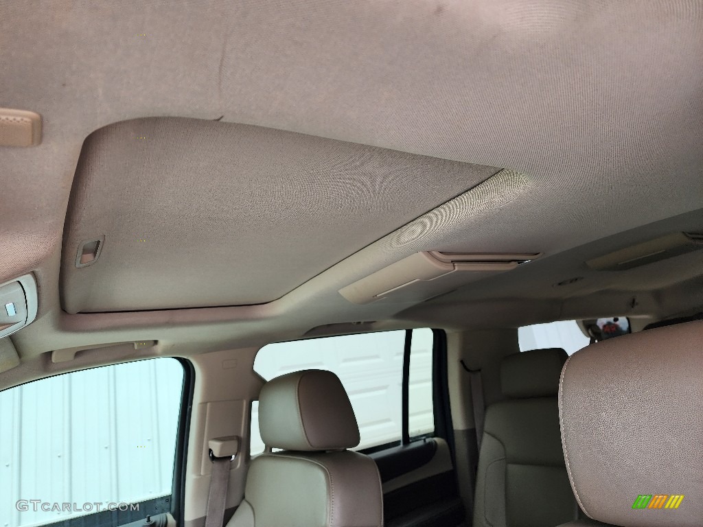 2015 Suburban LT 4WD - White Diamond Tricoat / Cocoa/Dune photo #17