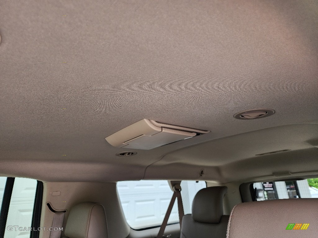 2015 Suburban LT 4WD - White Diamond Tricoat / Cocoa/Dune photo #22